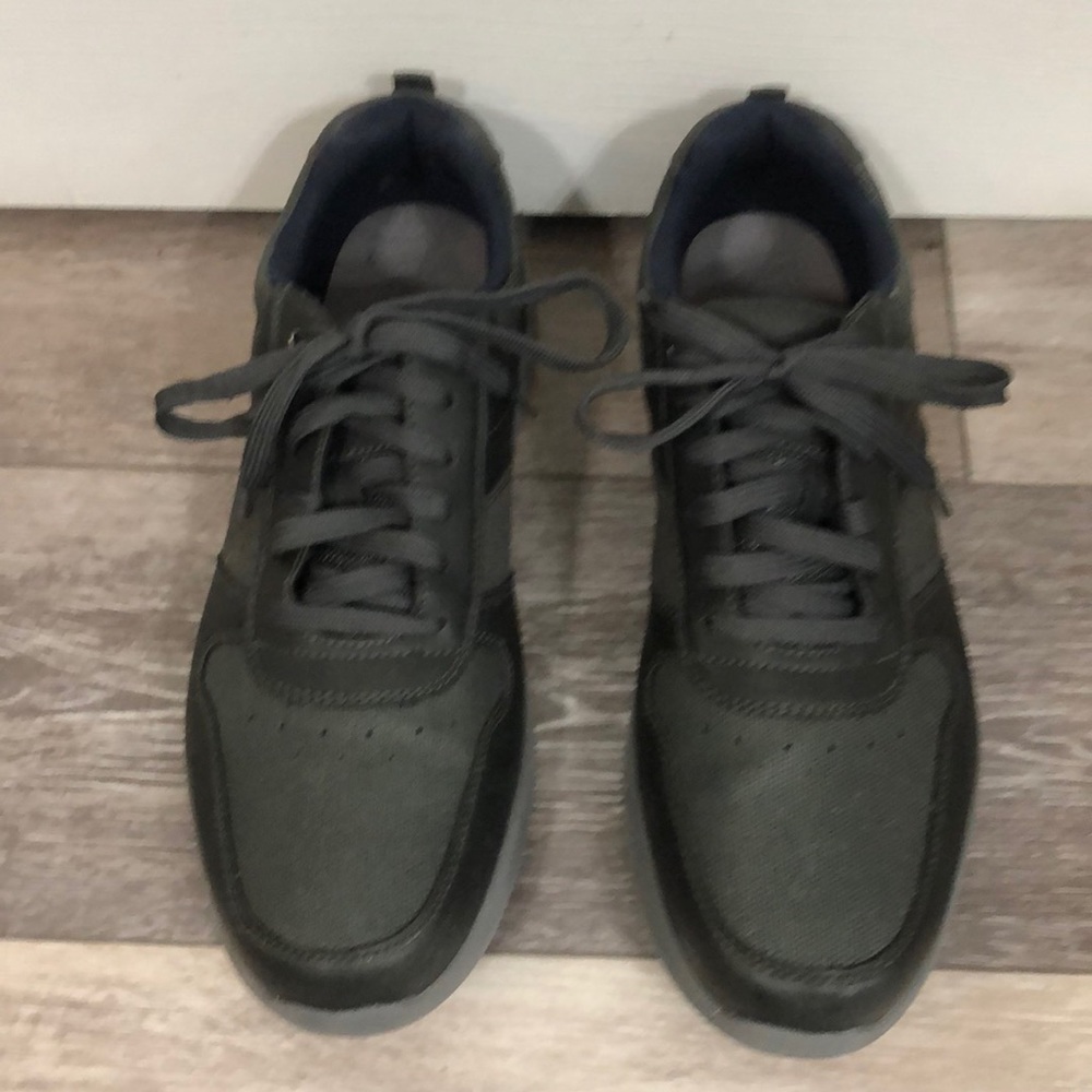 Size 13 Faded Glory Mens Black & Gray Sneakers
